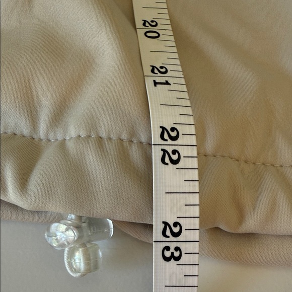 New Balance Beige Windbreaker Jacket - Picture 7 of 13